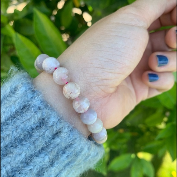 Bracelet: Pastel Pink and Purple Flower Agate - Picture 4 of 5